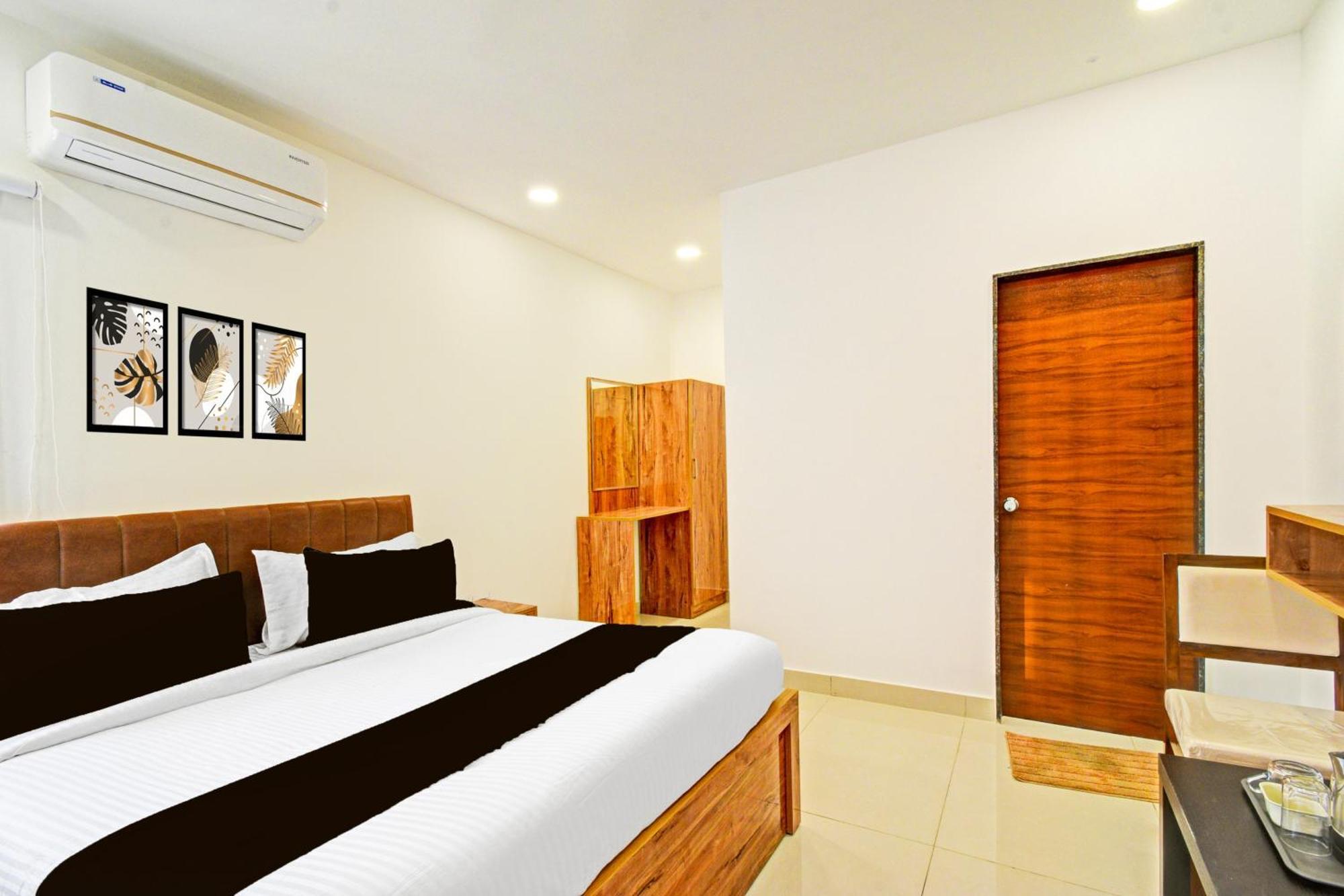 Super Townhouse Oak Suchitra Kompally Road Formerly Sun Moon Hotels Trimulgherry Екстер'єр фото